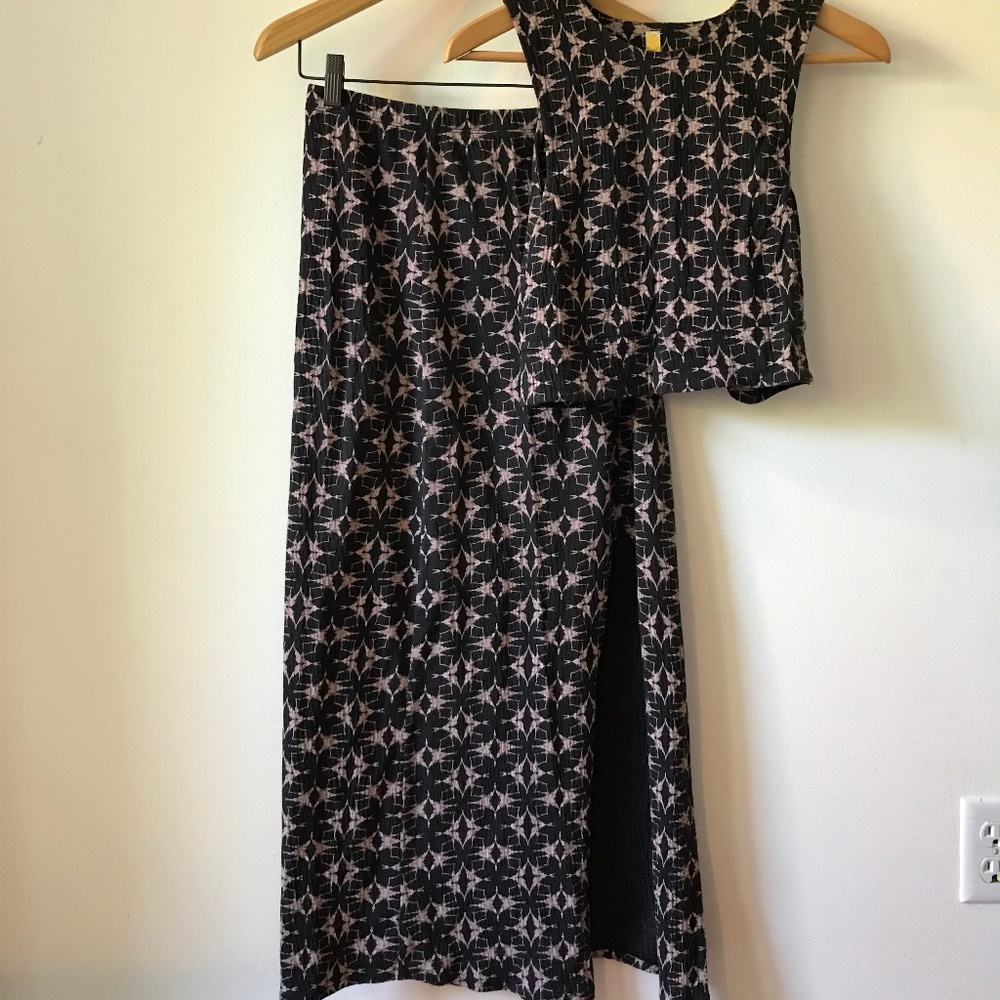 Free People Set Maxi Shirt and Tank